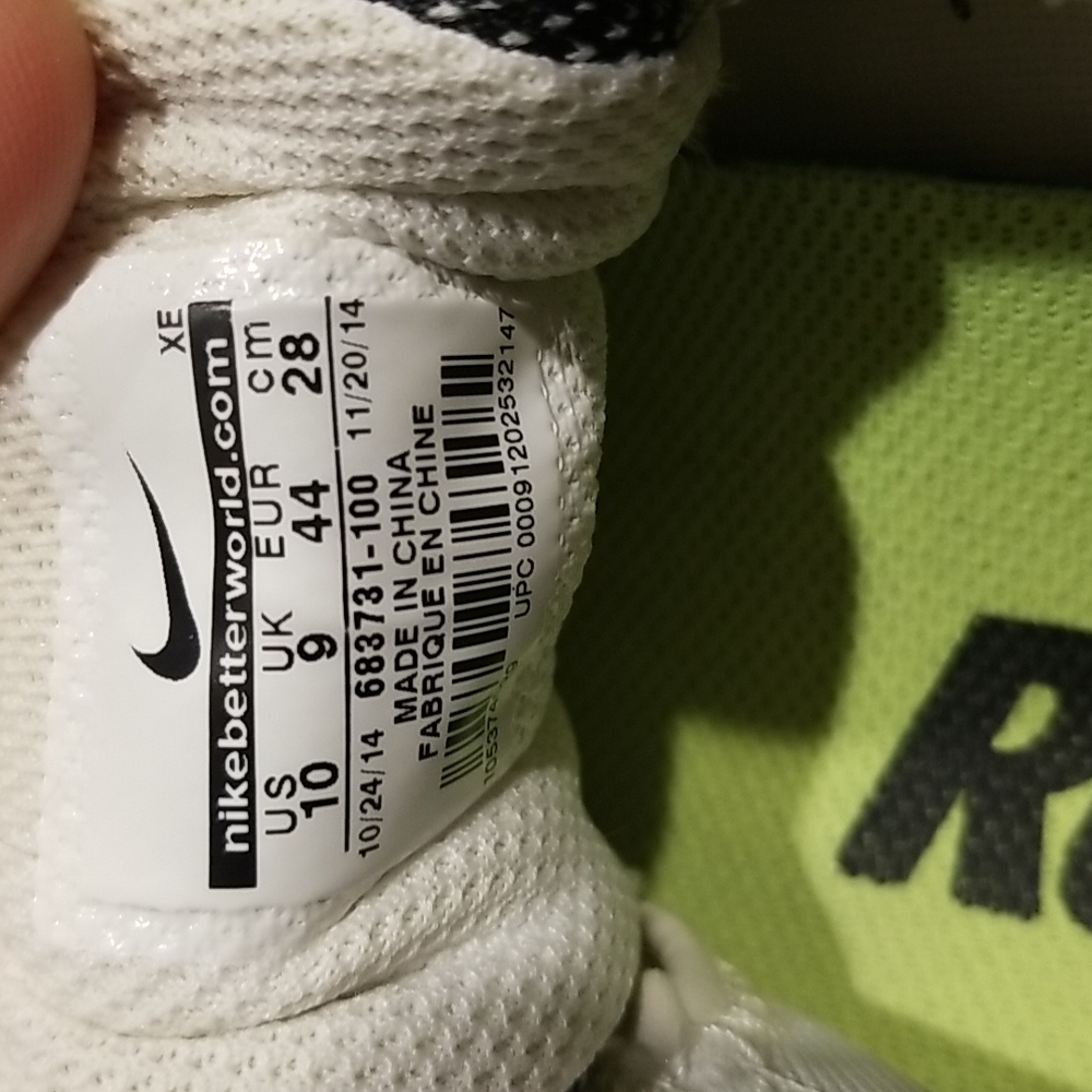 Nike - Picture 3 of 5
